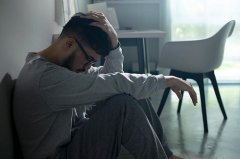 男性阳痿的出现和什么因素有关